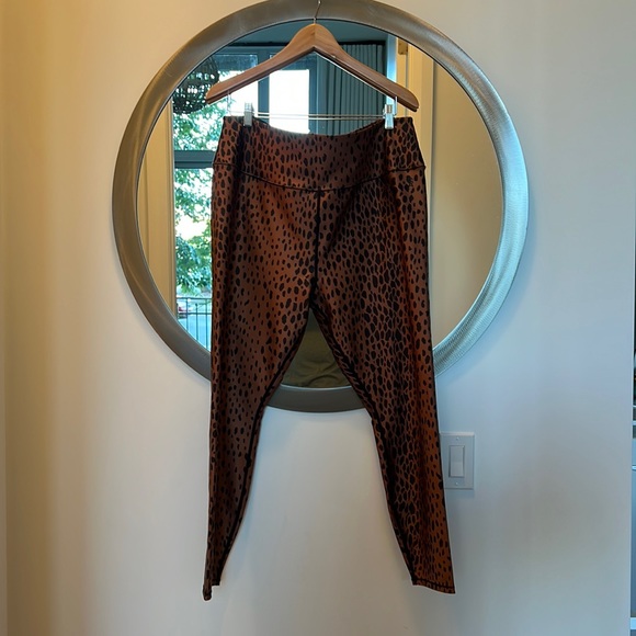 Leopard Leggings - Picture 1 of 6